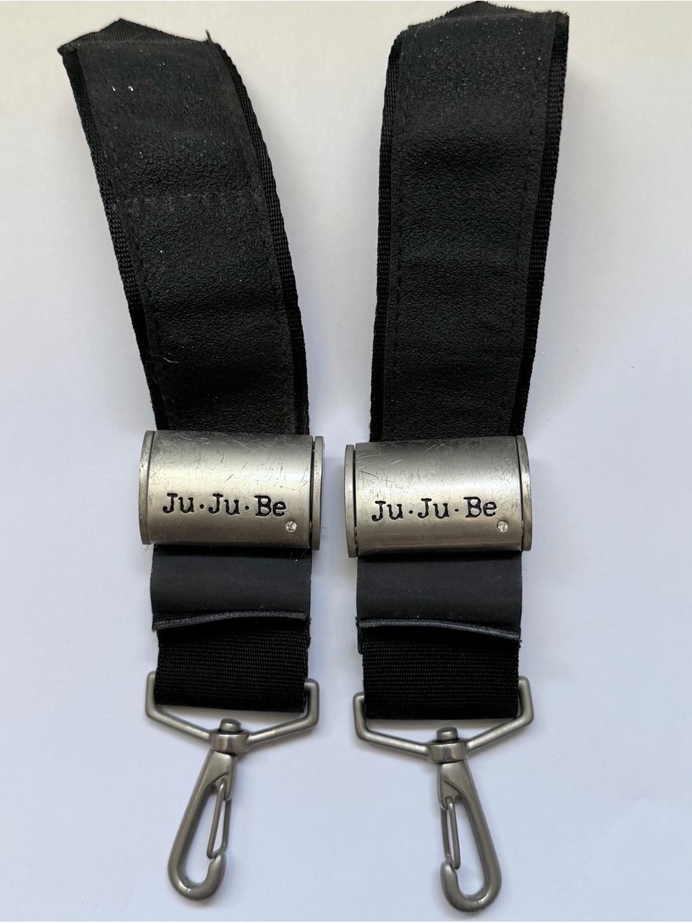 Ju-Ju-Be Black Strap Clips with Silver Hardware - Pair